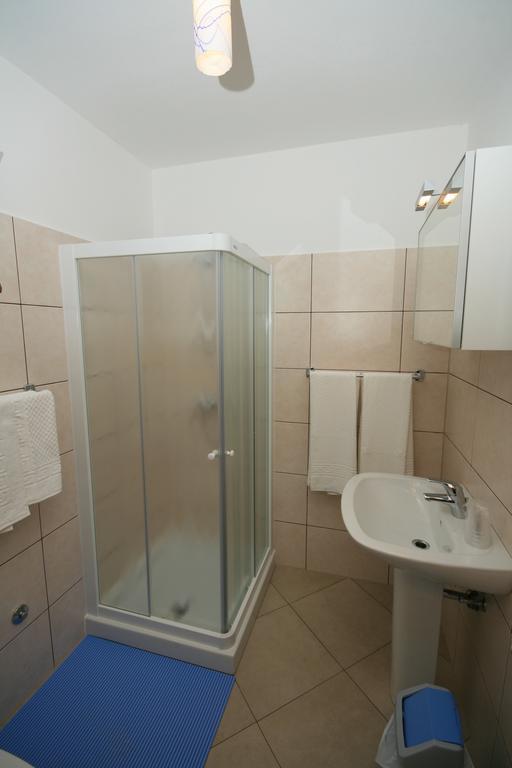 Villa Egida Capris Lovrečica Exterior foto