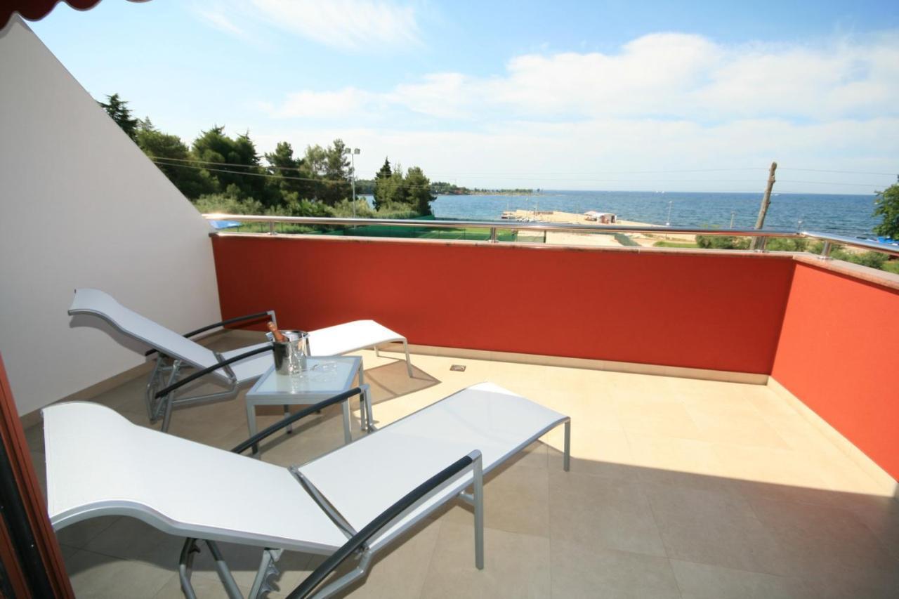 Villa Egida Capris Lovrečica Exterior foto